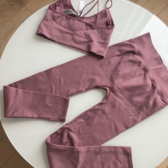 Work out set size XS - Picture 3 of 5